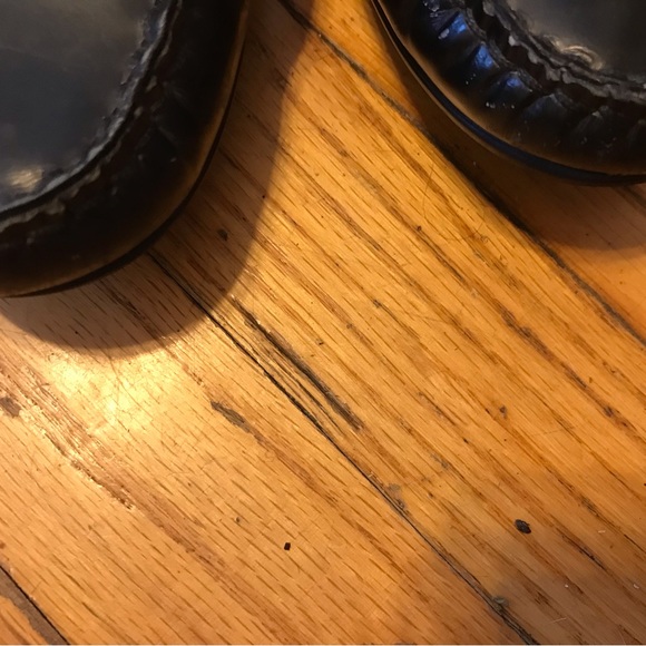 Luis Vuitton authentic moccasins size 7 - Picture 5 of 8